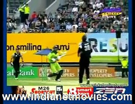 Abdul Razzaq vs New Zealand 34 off 11 balls Last 3 Overs