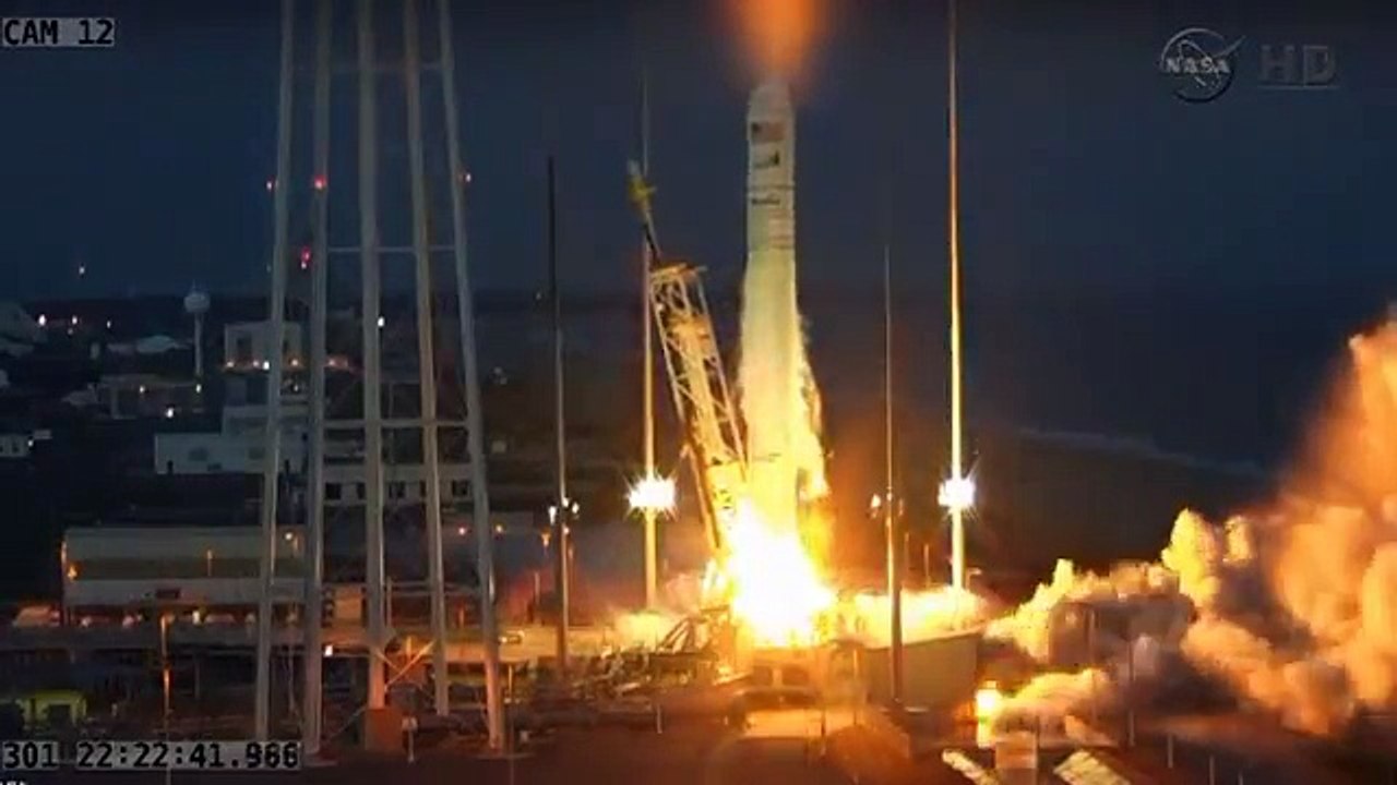 NASA's unmanned Antares rocket explodes on launch - NASA TV