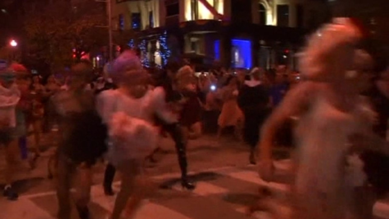 Drag queens race in high heels through the streets of Washington DC