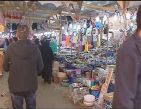 Χιλιάδες επισκέπτες στο παζάρι της Λιβαδειάς. Εμπλοκές στη λειτουργία του λόγω καιρού