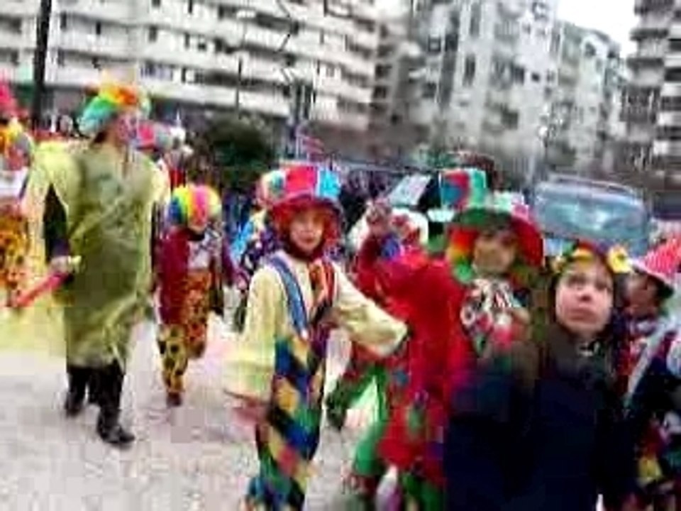Póvoa de Varzim -Crianças brincam ao Carnaval