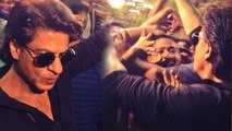 Fans Goes CRAZY For Shahrukh Khan @ Gaiety Galaxy - HNY Promotion