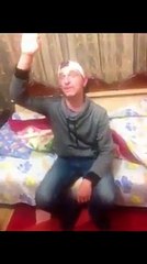 Sot, mësuesi e pyeti nxënësin kur u ngrit flamuri shqiptar Shiqoni se si përgjigjet nxënësi.