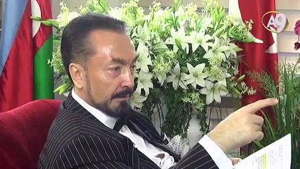 Haşa Allah olduğunu iddia eden Öcalan sözleri ayet gibi görülüyor.