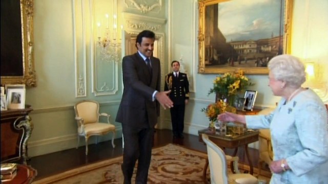 Queen meets Qatar's Sheikh Tamim