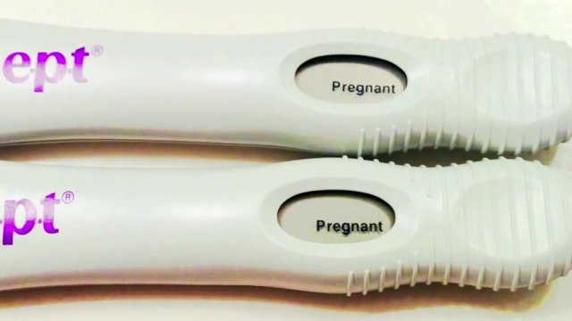 La plus fun des façons d'annoncer à son mari qu'on est enceinte : un hamburger dans le four!