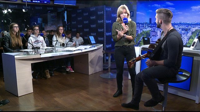 Kendji: Oui on m'a montré du doigt parce que je suis gitan mais je fais avec!