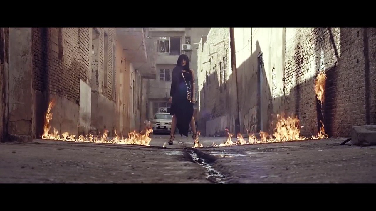 ÖZERK H&M MAĞZASI ÖZERK MODA GÜZELLİK ELLE DERGİSİ