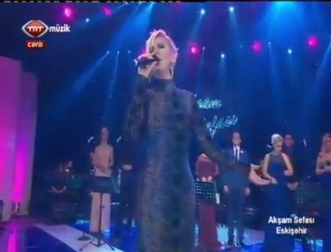 Ayşe İnak Ekiz-Bir Sabah İstiyorum Gözyaşlarımı Silsin