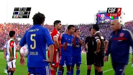 Chili - Il perd une dent en plein match