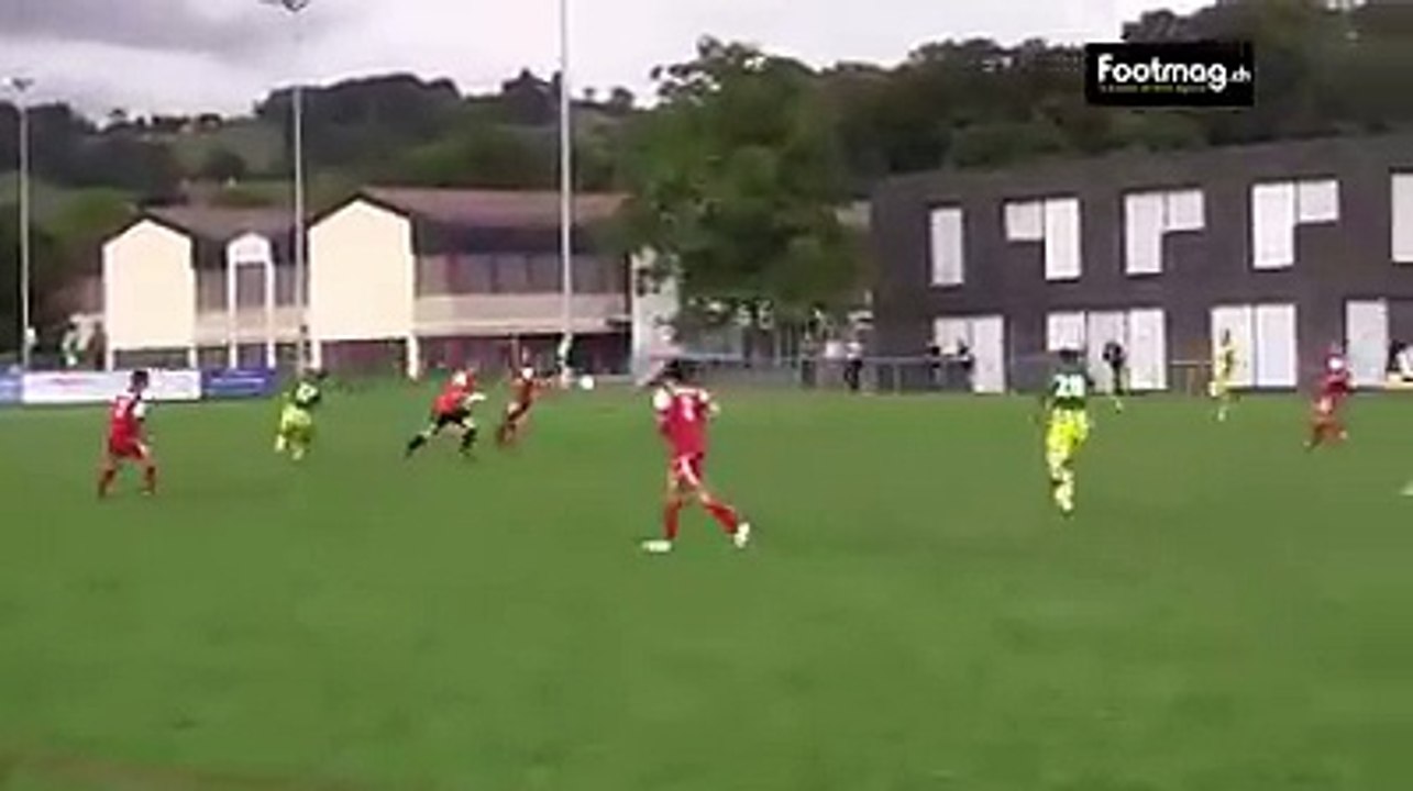 Kaleciden Muhteşem Gol..