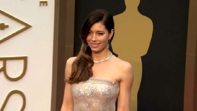 Jessica Biel Reportedly 3 Mos. Pregnant