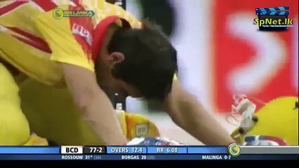 Rilee Rossouw Injury From Lasith Malinga Bouncer    www SpNet Lk