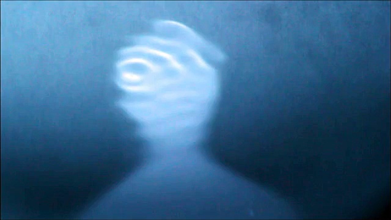 Eau et Rencontre du III type