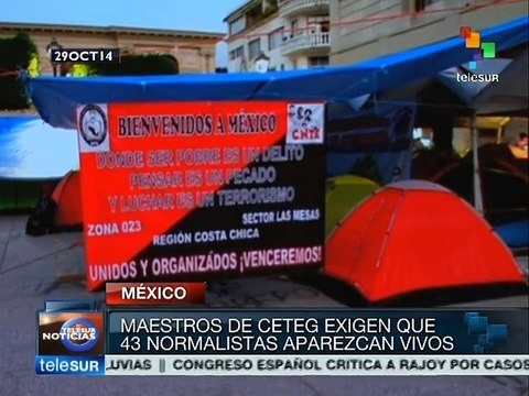 México: maestros de la Ceteg mantienen plantón por 43 normalistas