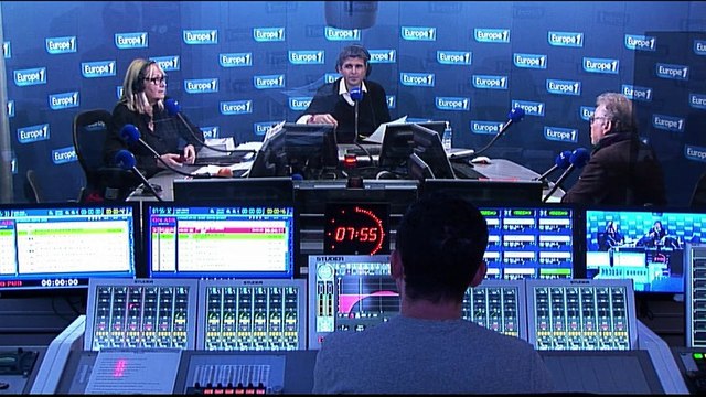 Daniel Cohn-Bendit sous le charme des sœurs syriennes Faiya et Rihan Younan