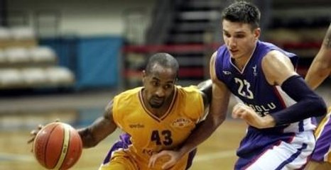 Anadolu Efes Euroleague'deki İlk Yenilgisini Aldı