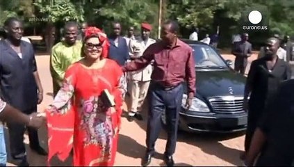 A pesar de las tensiones, el presidente de Burkina Faso decide seguir al mando del país