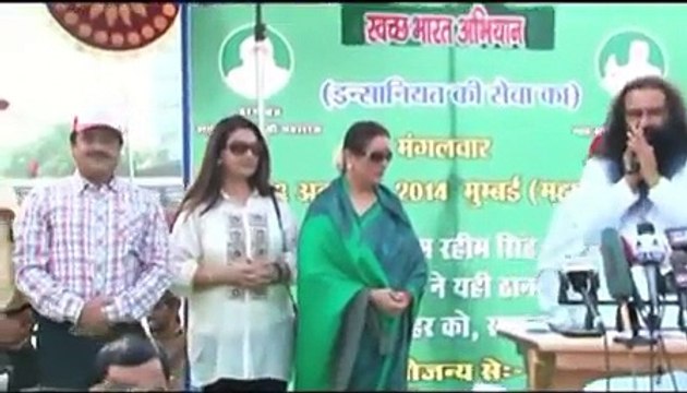 Poonam Dhillon, Udit Narayan join cleanliness drive