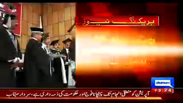 Student Denies To Receive Degree From KP Governor, Chants 'Go Nawaz Go'