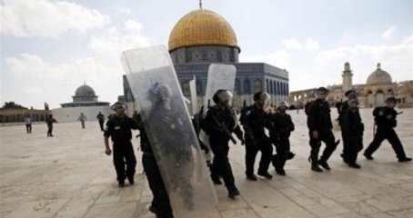 İsrail Mescid-i Aksa'ya Girişleri Yasakladı