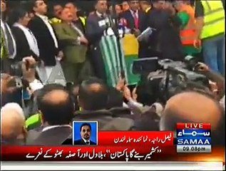 People Threw Tomatoes, Eggs, And Empty Water Bottles At Bilawal Bhutto In London