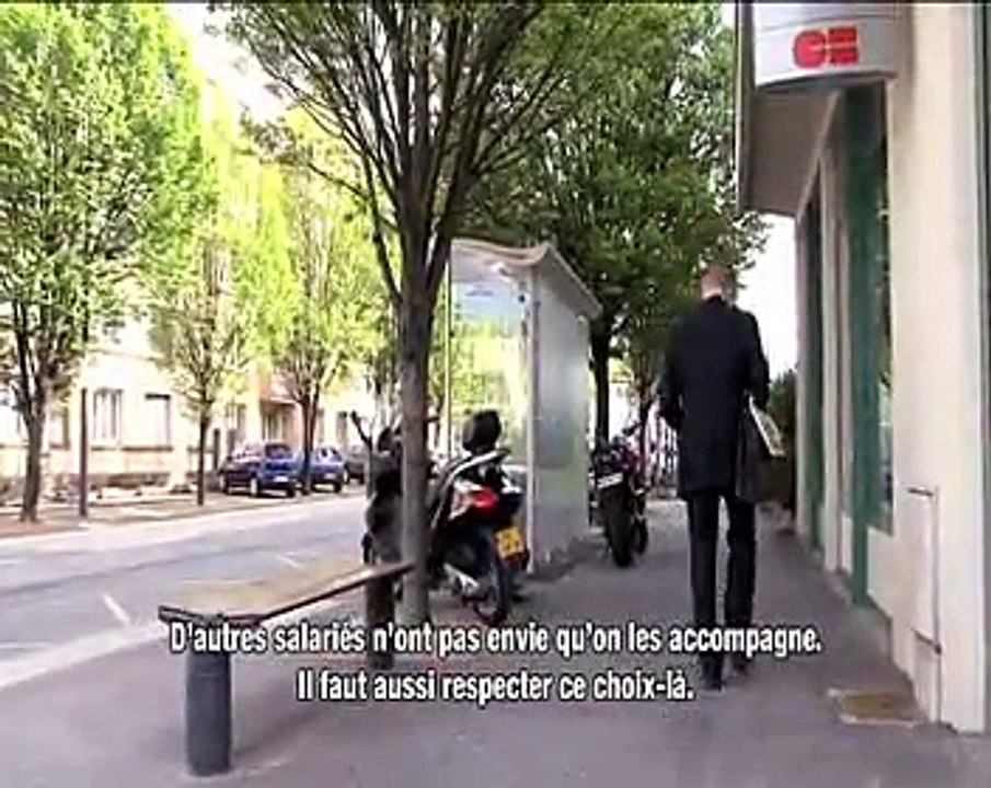 Travailler ensemble : film de témoignages de salariés travaillant au Crédit Agricole, qui parlent de leur vie professionnelle et de leur handicap. Ce film est indissociable d'un 1er film de présentation de la mission handicap ponctué également de témoigna