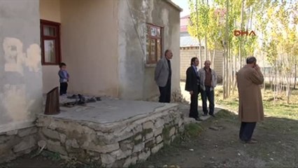 Van Gürpınar Nehir'in Ayakkabıları Bulundu Ek Arama Çalışmaları Devam Ediyor