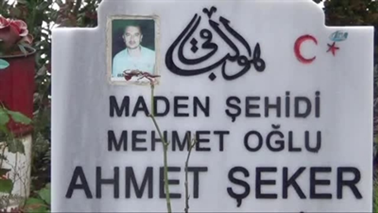 Soyunma Odaları Çalışma Şartlarını Gözler Önüne Seriyor