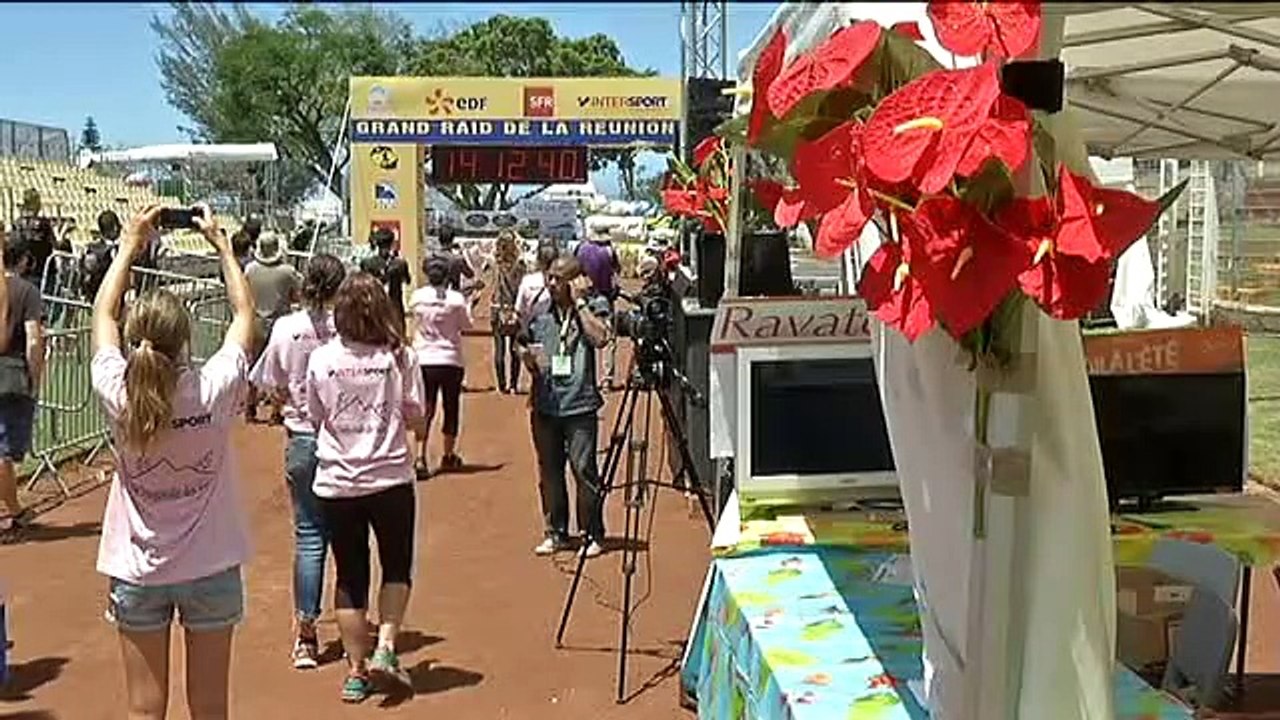 Arrivées du Grand Raid 2014 du vendredi 12H42 à 15H48