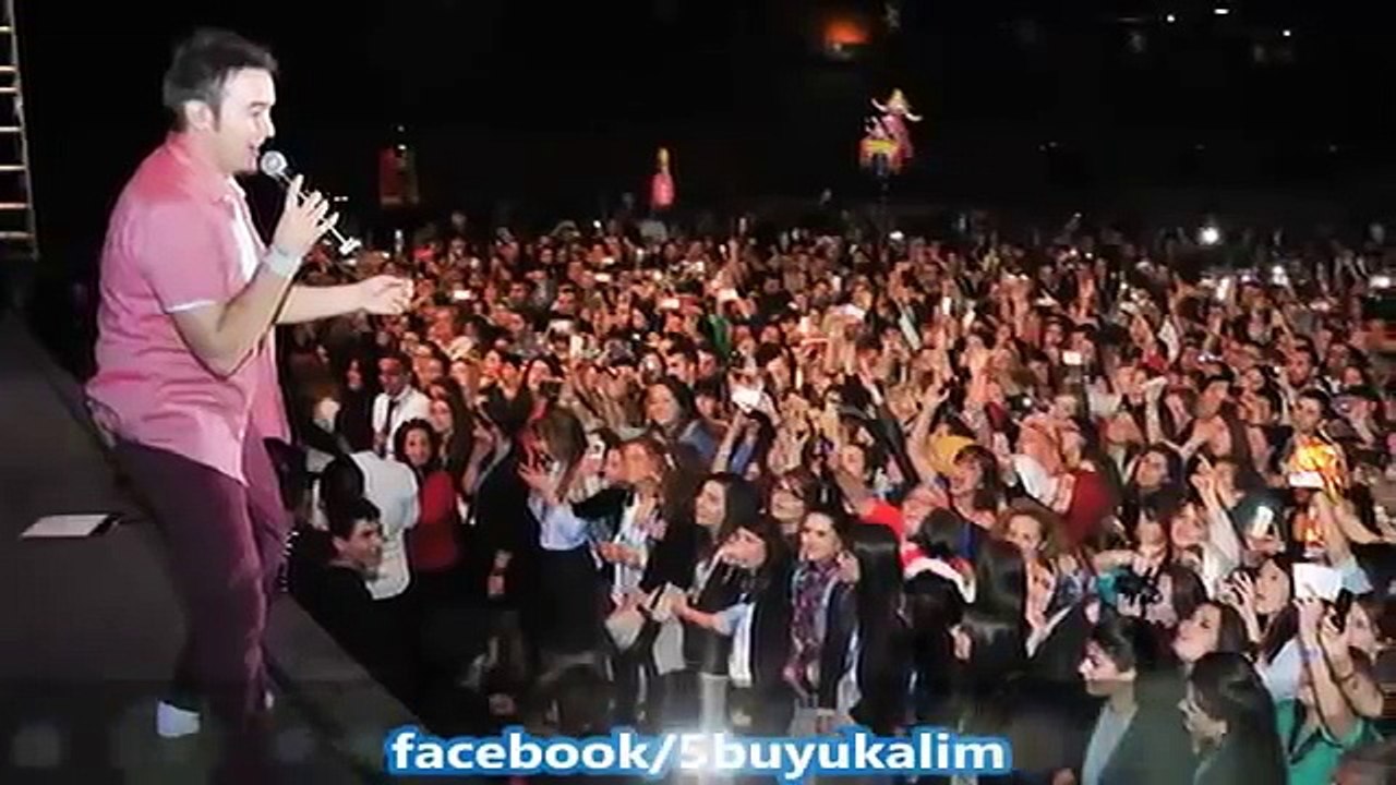 Mustafa Ceceli  ♫♥♪  Seni Bana Yazılmış Bir Şarkı Zannetim ♫♥♪