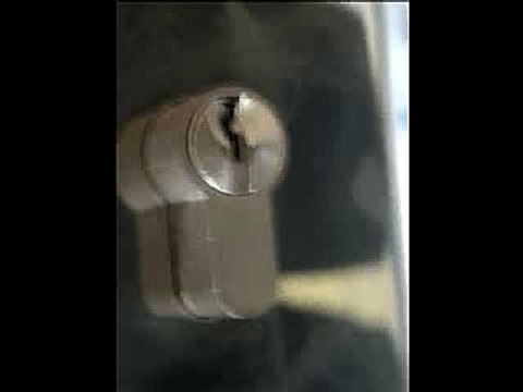 artisan serrurier Forges-les-Bains 91470 Tel: 0156470815 Reparation de serrure