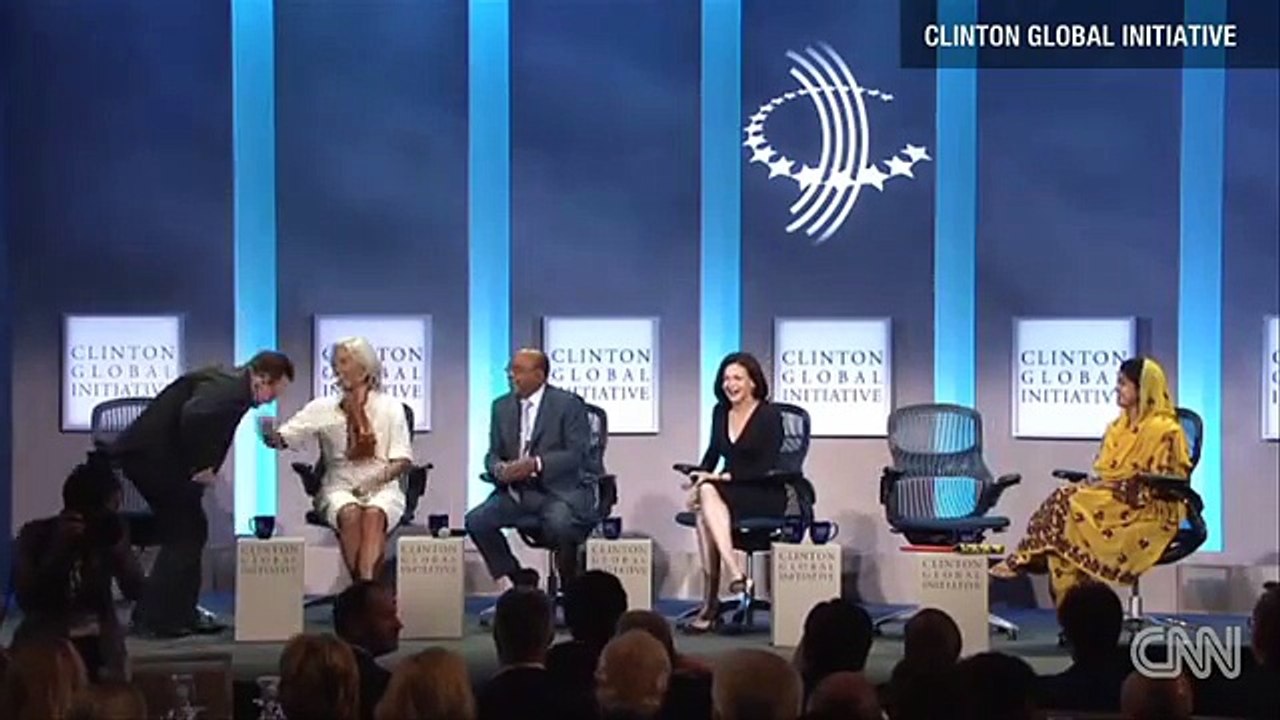 Bono imite Bill Clinton