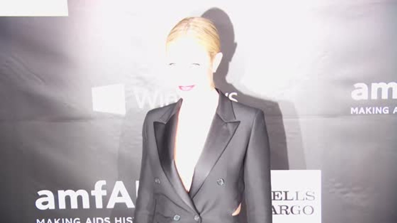 Gwyneth Paltrow kann nicht aufhören zu grinsen