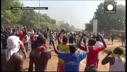 Download Video: Präsident von Burkina Faso ruft den Notstand aus