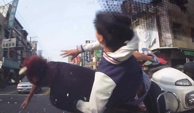 Crash scooter en Chine