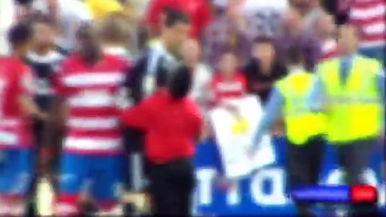 Young fan invades pitch to hug Cristiano Ronaldo after Real Madrid win, refuses to let go