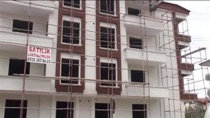 İnşaat İskelesinden Düşen İşçi Ağır Yaralandı