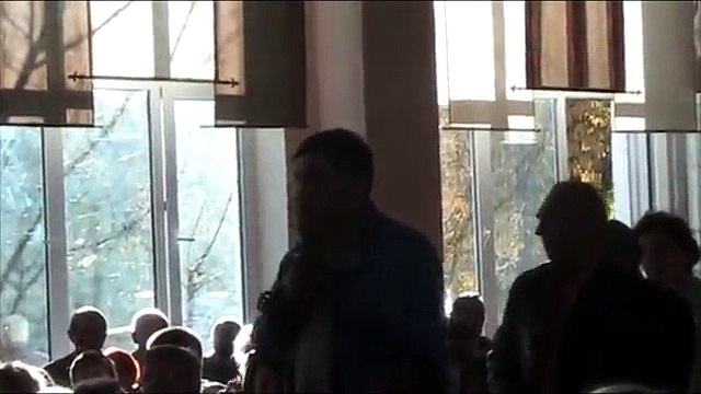 Жители Мин-Вод публично отчитывают депутата Единой России Ширинова Айдына