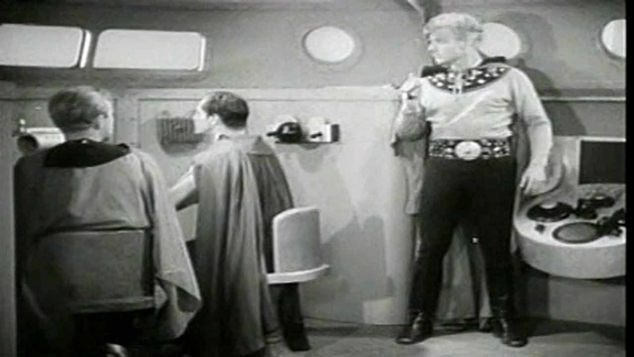 Flash Gordon Trip to Mars Chapter 14 A Beast at Bay - ComicWeb Serial Cliffhanger Theater