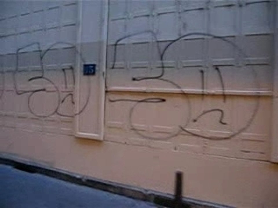 Graffiti Lyon Street