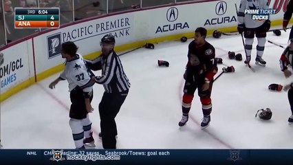 Hockey fight : John Scott vs Tim Jackman round 2 - Oct 26, 2014