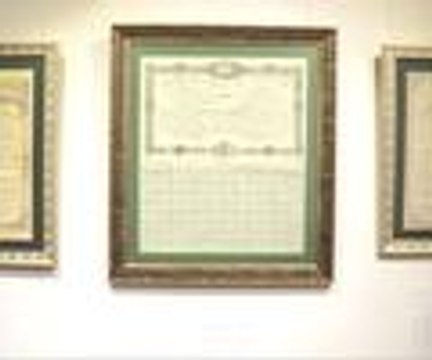 AA muhabirinden hisse senedi ve tahvillerden oluşan sergi