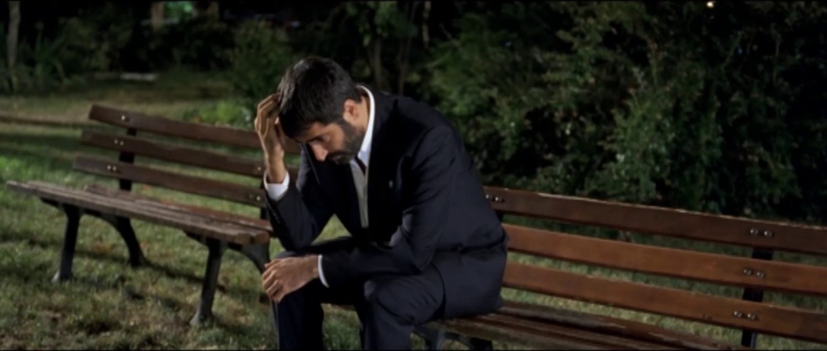 Leş Gibi Kokuyorsunuz - Mahsun Kırmızıgül (Beyaz Melek)