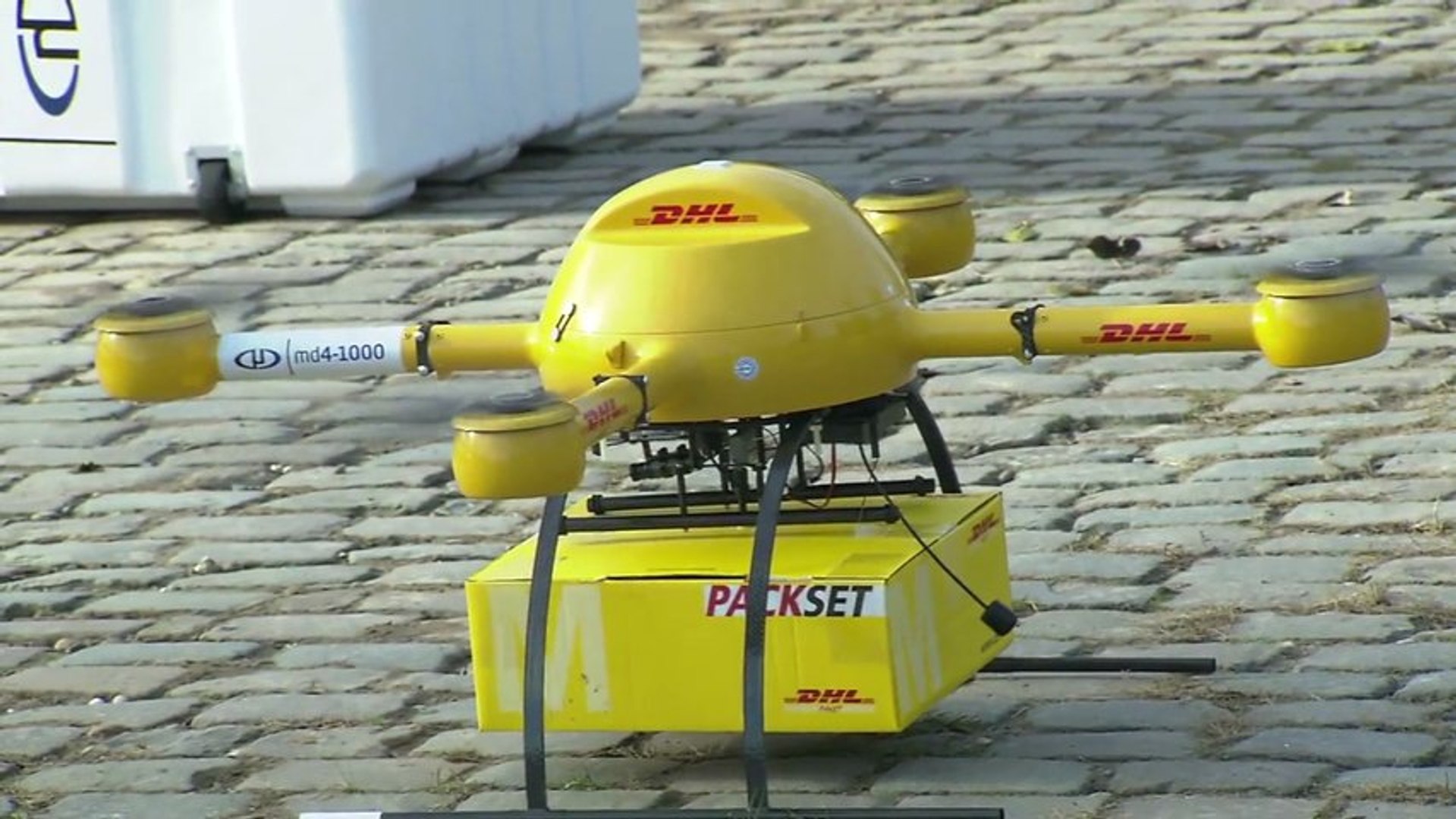 Livraison par drone chez DHL - Vidéo Dailymotion