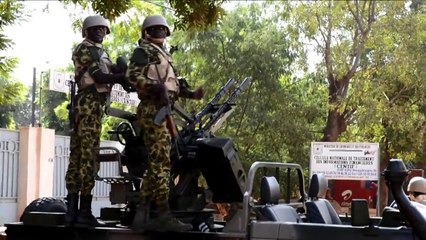 Burkina Faso: presidente se niega a dimitir