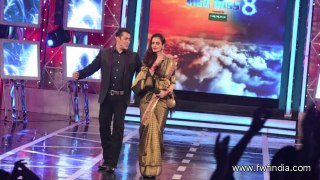 (Sandbox.mp3)Bigg Boss 8- Rekha and Salman Khan's flirtatious chemistry, Rekha Remembered Big B On The Show
