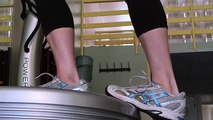 How to Stretch to Prevent Calves From Hurting During a Run _ Keeping the Body Toned