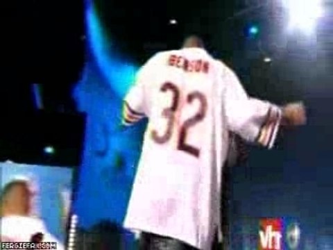 Glamorous ~~ Fergie Feat Ludacris (live)