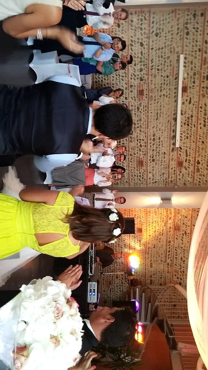 entrée salle mariage + discours